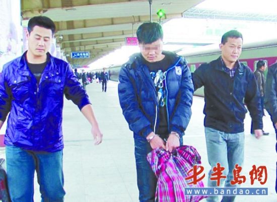 父亲吃亏儿子报复捅死人 逃到新疆躲5年仍被抓