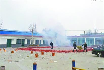 ���조�����ڡ��յ�˭��Ǯ��