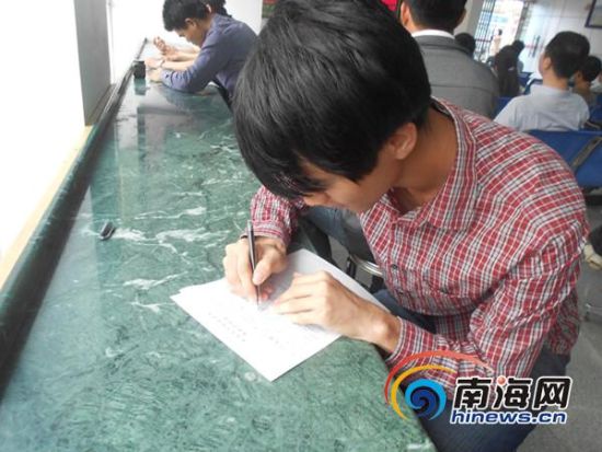 �����˲���Ƹ������Ƶ�ں���֡��ù��ġ�