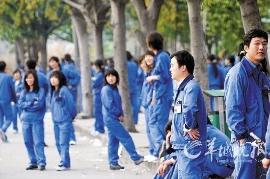 �й����ܳ���������Ů��