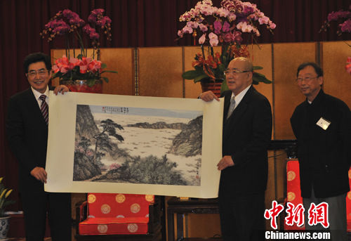 郭金龙访台吴伯雄:两岸存异求同需不断接触了解