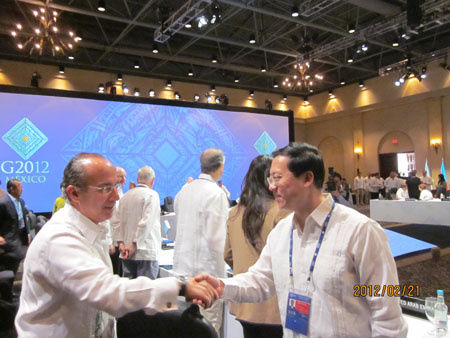 �����񣺶�ʮ������Ӧ�ƶ�����ϱ���չ��ƽ��