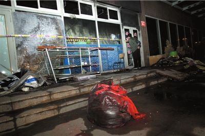 �������Ů������