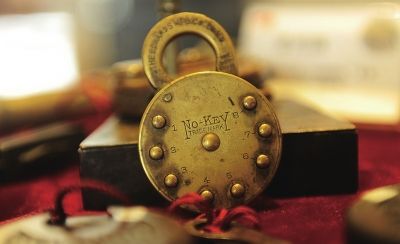 一把外国密码锁至今无人打得开