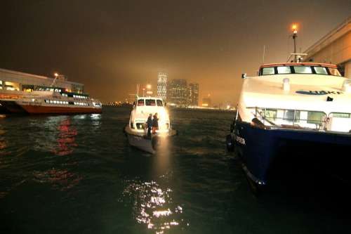 �۾�С��ײ�¶�����1���˺��²��Ÿ�������ԭ��