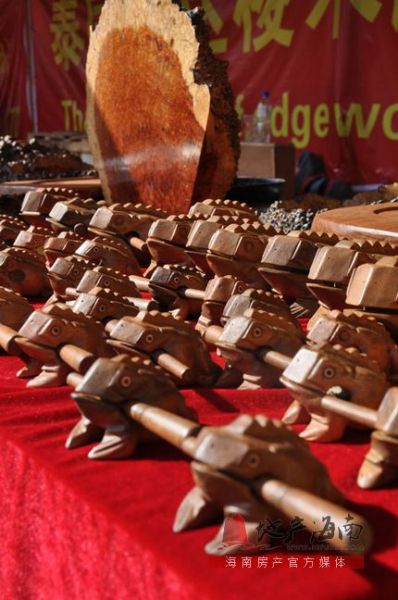 ������ƷѲ��չ���ڿ�ĻΪ�������ֳ���С��Ʒ