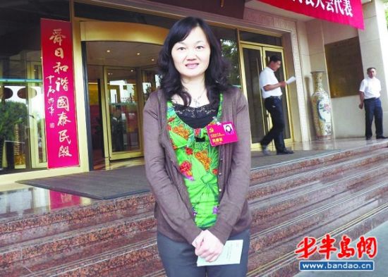 �Ͼ�·СѧУ�����٣�"������Ȥ��������"