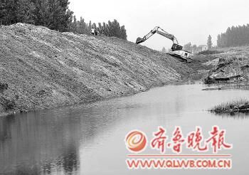 下水前他们喝了近40瓶啤酒