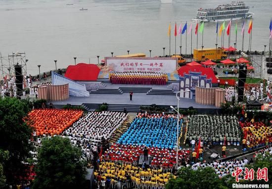 ����С������·�ÿ���������22��Ϊ������߷�