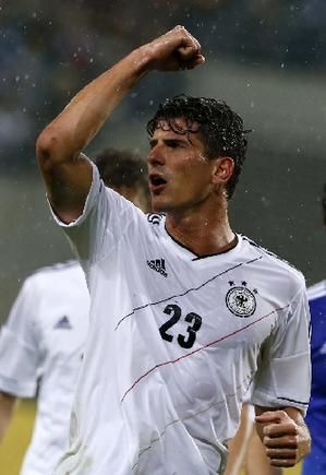 欧洲杯小组赛最佳11人阵容