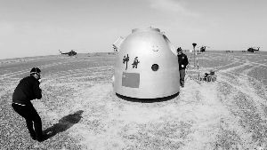 �����½������