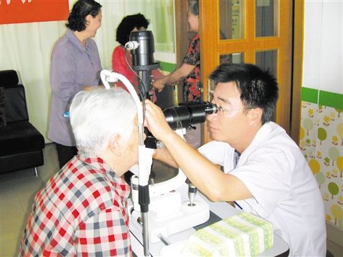 ��ͷ��ƶ�������ϻ�����������ж�������Ļ