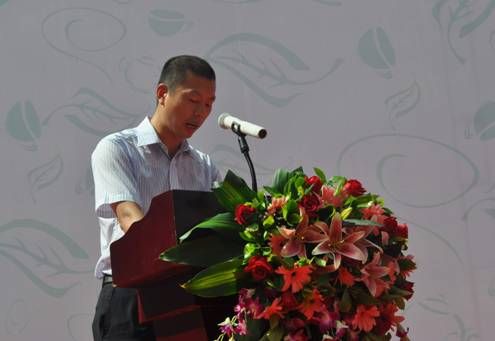 ���ڴ����販��ʢ��Ļ