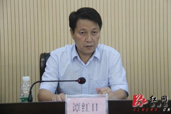 �������ٿ�2012���ϰ��꾭�����Ʒ�����