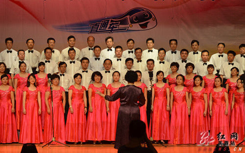 长沙市芙蓉区举行爱国歌曲大家唱歌咏比赛