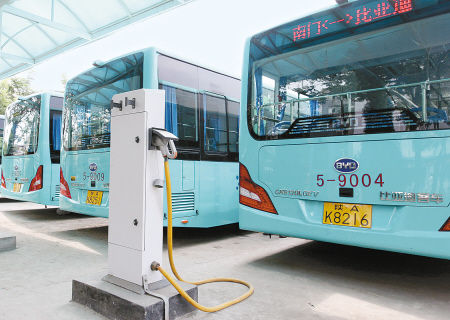 电动空调公交车西安上岗