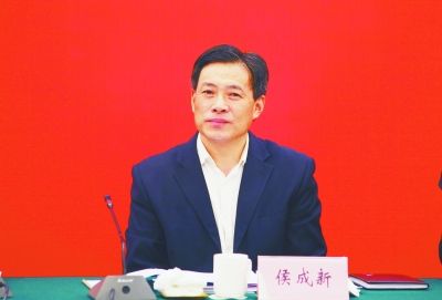 同一问题反复举报责任人先免职后处理