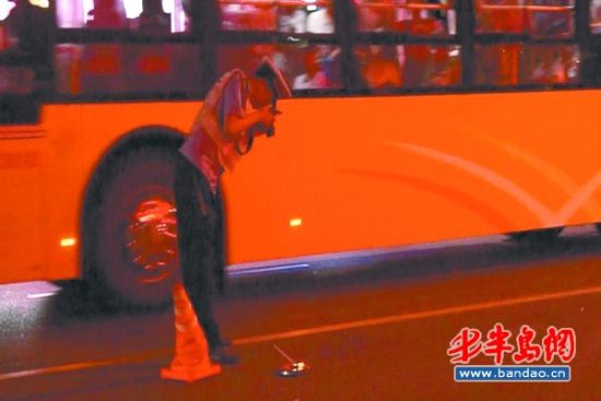 小伙大学报到前一天父亲遇车祸司机撞人逃逸