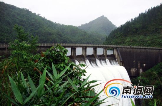 白鹤滩水电站_水电站 站长 收入(2)