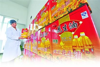 放心食品大篷车周末进20社区