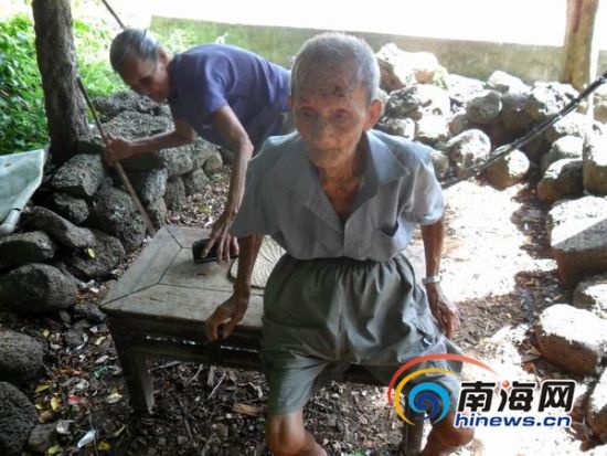 南海网走转改:揭秘海南石匠参建人民大会堂经