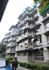 16岁男孩坠下