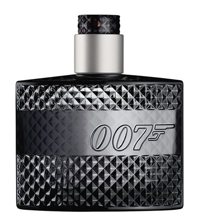 首款007香水发售