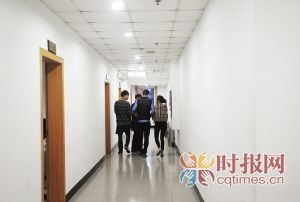 男友:我拉住了她3秒钟,