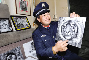 辽大保安画虎被赞“有才叔”