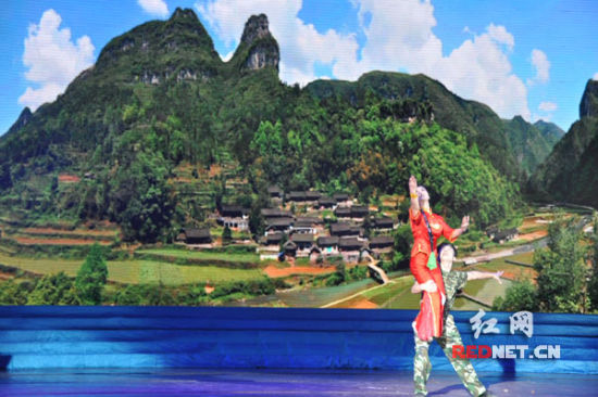 湖南省会举行各民族联谊活动2000多各族同胞联欢