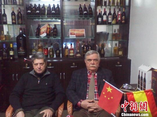 西班牙友人到僑鄉青田過中國年 瞄準中國商機