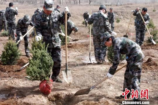 解放军总装驻晋某基地持续绿化环境建生态型基地