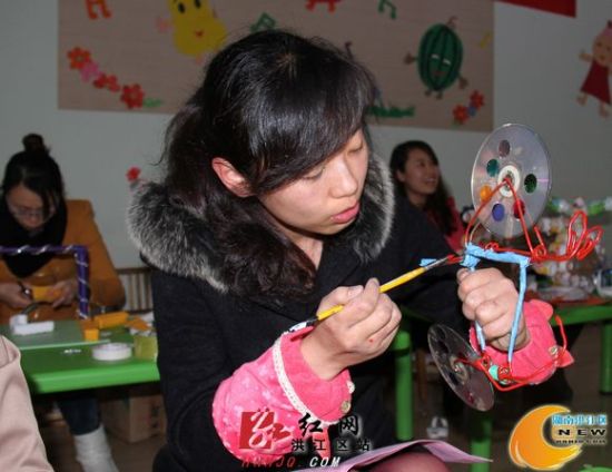 怀化洪江区幸福幼儿园开展手工制作大赛