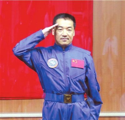 张晓光15年踏出飞天路