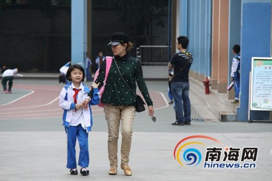 <em>单独二胎</em><em>政策</em>海南受捧 <em>独生子女</em>更想生<em>二胎</em>_
