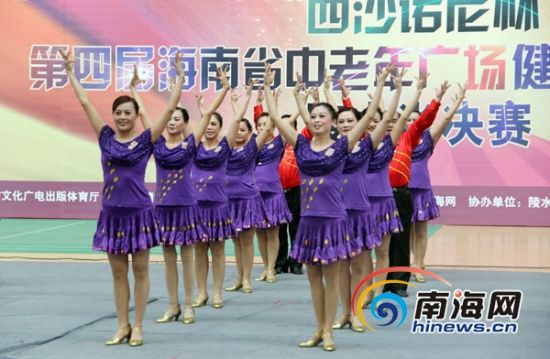 海南中老年健身操陵水半决赛:江南style震翻全