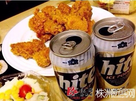 学韩剧女主角吃炸鸡喝啤酒 株洲一女子吃得进