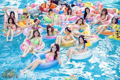 F90女团成员酷似谢娜 百变大咖秀