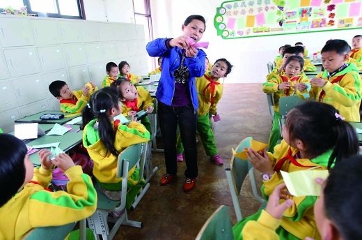 <a href='tags.do?sid=EFFB486DC8432A8F95C01C09B0823F96C21412ED436C8428&tag=���ְܰ�'><font class='tag'>���ְܰ�</font></a>�߽����Ҹ�һ�꼶���޽�<a href='tags.do?sid=EFFB486DC8432A8F95C01C09B0823F96C21412ED436C8428&tag=����'><font class='tag'>����</font></a>