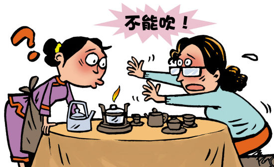 用嘴吹灭酒精灯很危险_新浪新闻