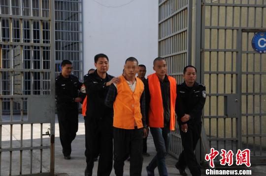 广东化州警方打掉两个农村恶势力团伙 刑拘8疑犯