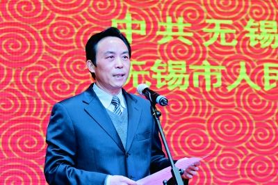 无锡市委副书记跳塔身亡 警方初步认定 蒋洪亮