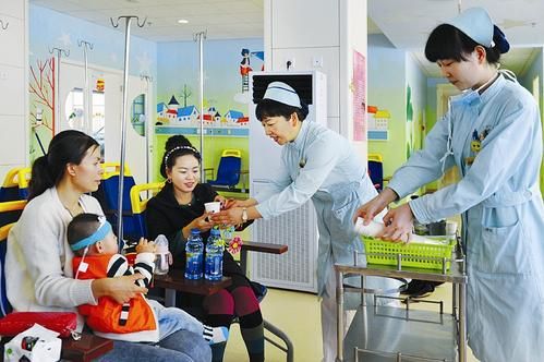 大同市第一人民医院推出“微笑服务”_新浪新闻