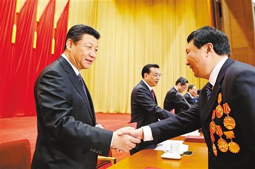 庆祝五一国际劳动节暨表彰全国劳动模范 先进