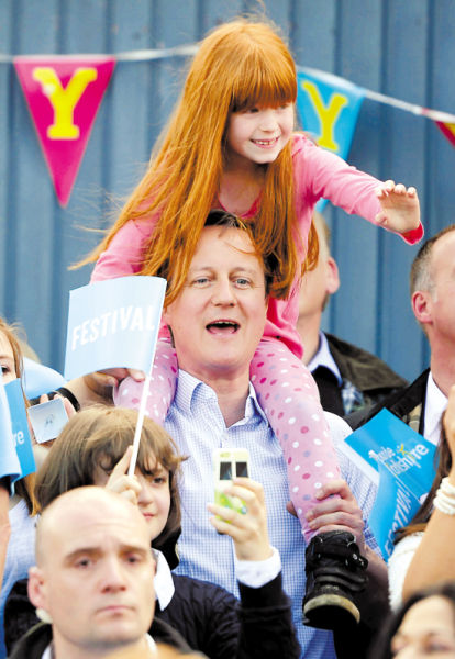 卡梅伦甘为孺子牛