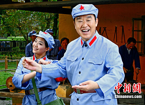 图:张保和完成拍摄《神奇的井冈山好客气》