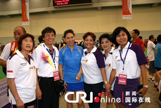 全球华人羽毛球邀请赛在泰国芭堤亚举行(组图