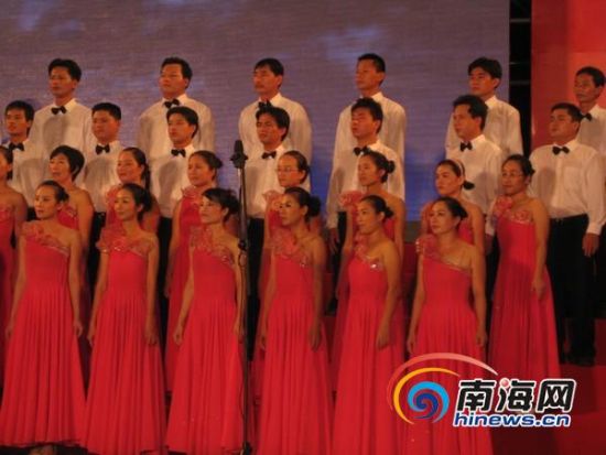 定安举办红歌合唱晚会 庆祝建党90周年[组图]