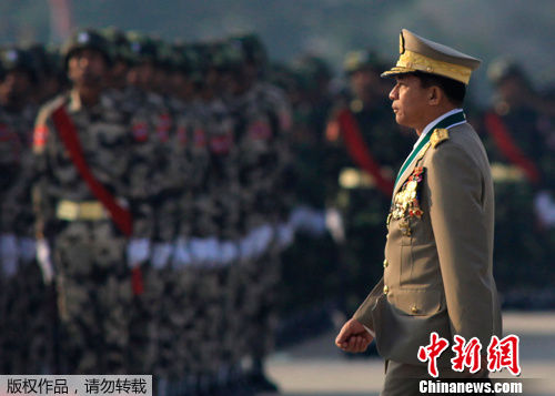 缅甸举行阅兵式 庆祝第67届军人节(组图)