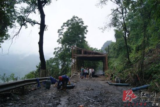 ���ף���ʯ����ٰ�կ��·��������ʽ���ޣ���ͼ��